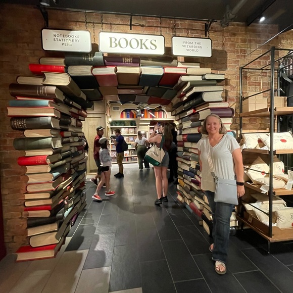 Meet your Posher, Angela - Picture 8 of 9